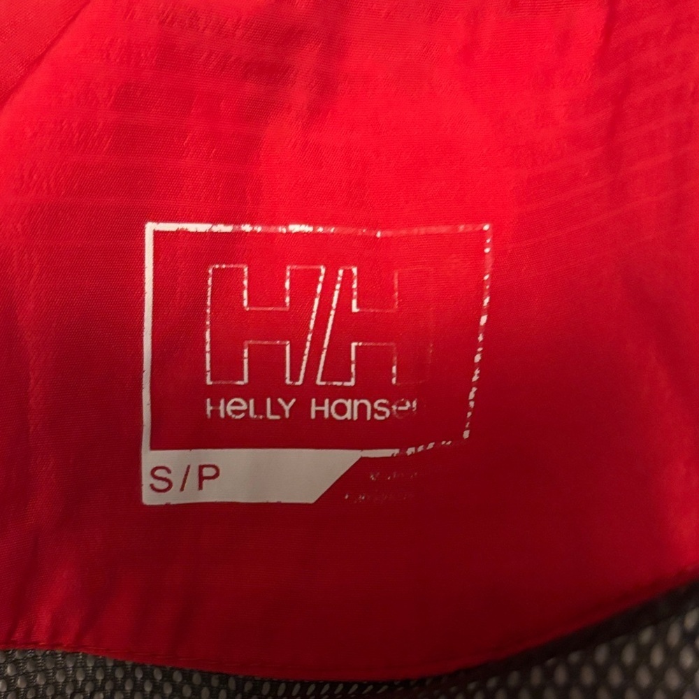 Helly Hansen Women's Vibrant Red Ski Jacket - Picture 9 of 11